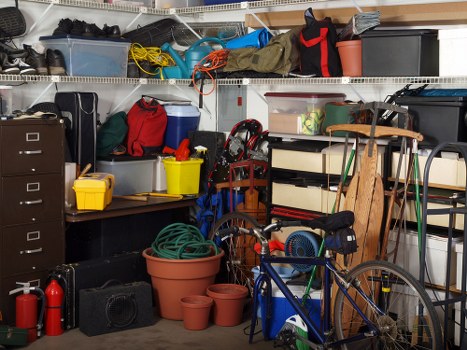Recycling garden waste for sustainable gardening